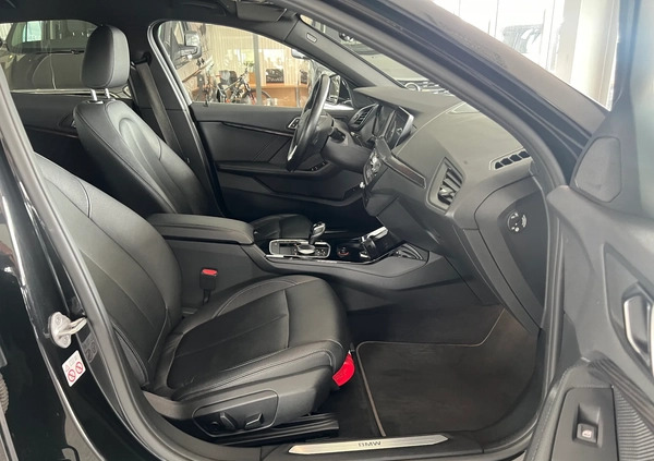 BMW Seria 1 cena 94900 przebieg: 141000, rok produkcji 2019 z Tychy małe 407